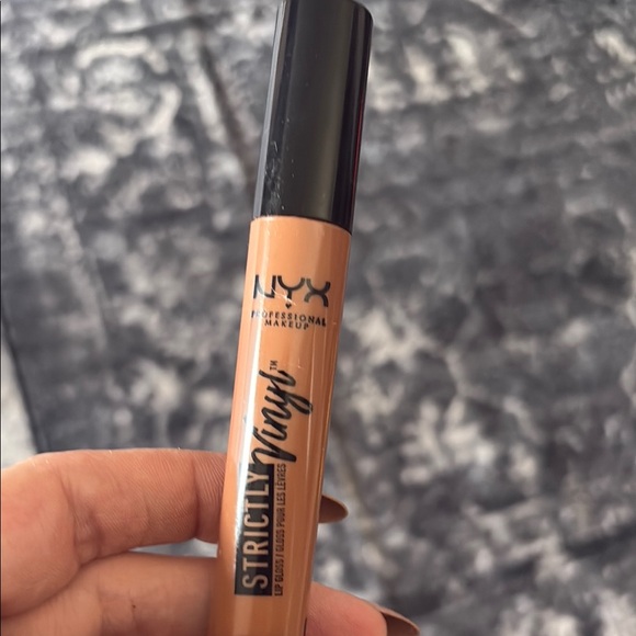 NYX Professional Makeup Strictly Vinyl Lip Gloss - Nude - Picture 1 of 2